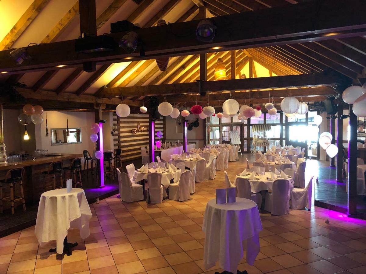 Burbaums Restaurant Hotel ヴァルトロップ エクステリア 写真